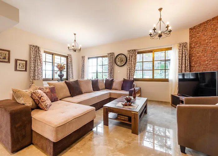 Pinecone - 3 Units *