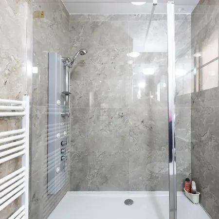 Pinecone - 3 Units Appartamento *