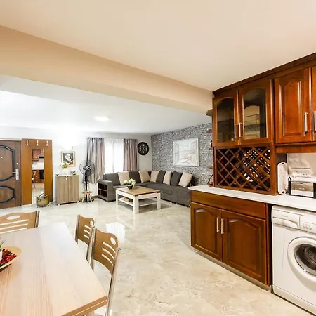 Apartament Pinecone - 3 Units Platres