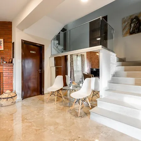 Appartamento Pinecone - 3 Units *