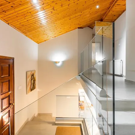 Pinecone - 3 Units Apartament Platres