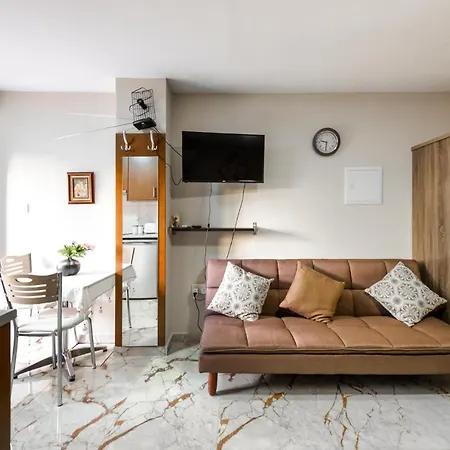 Apartment Pinecone - 3 Units