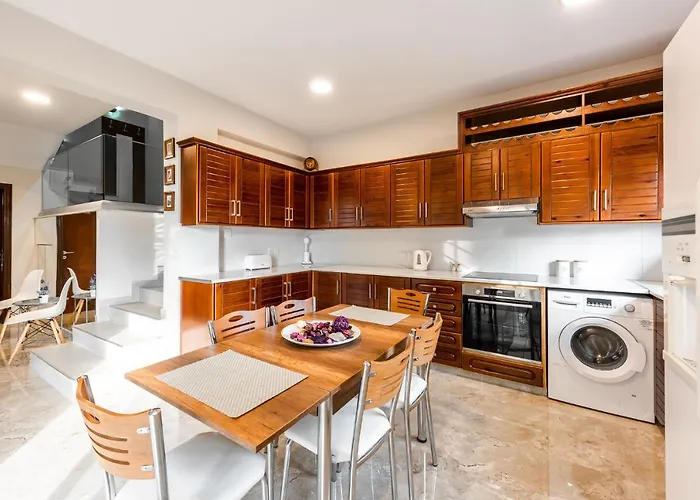 Pinecone - 3 Units *