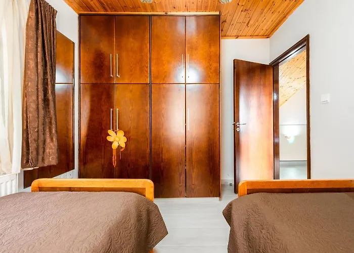 Pinecone - 3 Units *