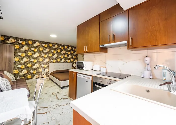 Apartament Pinecone - 3 Units Platres