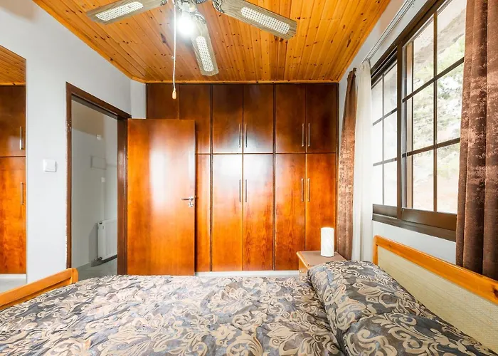 Pinecone - 3 Units Apartament