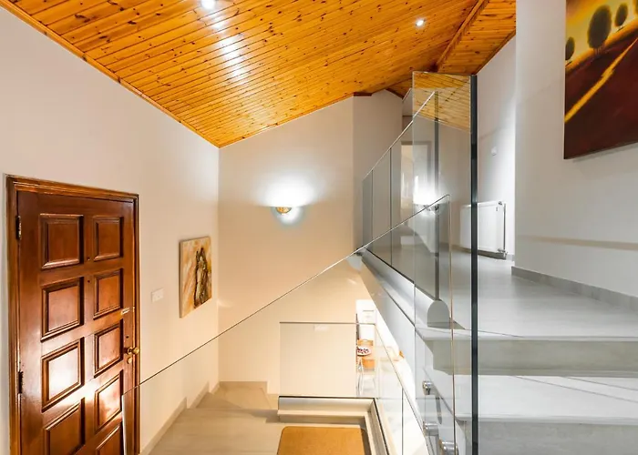 Pinecone - 3 Units Апартаменты Платрес