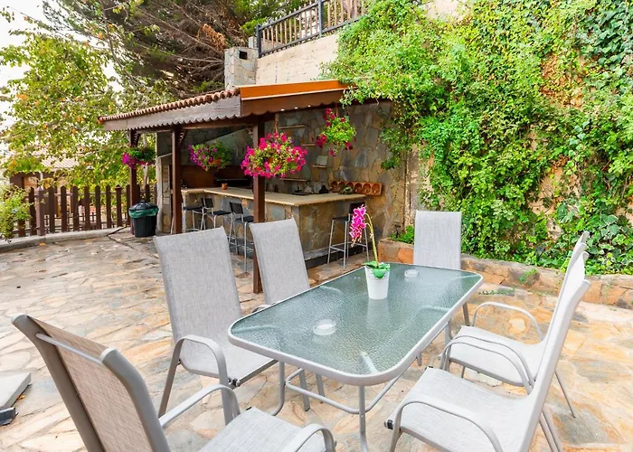 Apartament Pinecone - 3 Units Platres